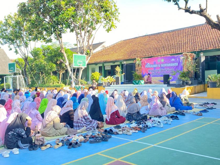 MTs Negeri 3 Sleman Adakan Syawalan dan Pengajian dengan Orang Tua Siswa
