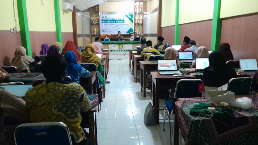 Rapat Pembagian Tugas MTs Negeri 3 Sleman Tahun Ajaran 2025/2026 Berjalan Lancar