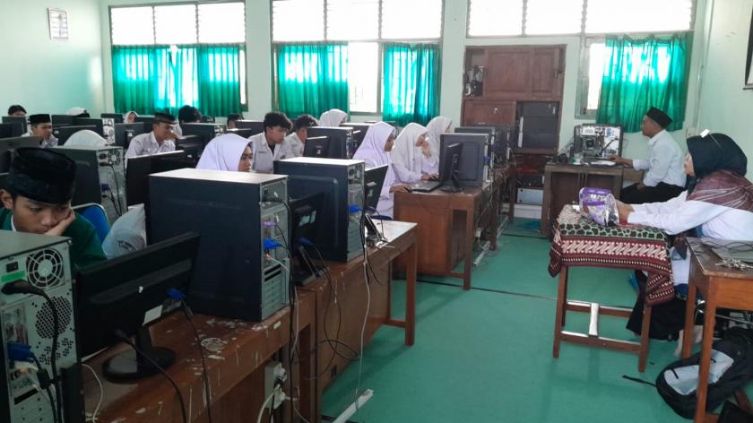 Sukses, Pelaksanaan TKA Kelas 9 Hari Pertama di MTsN 3 Sleman