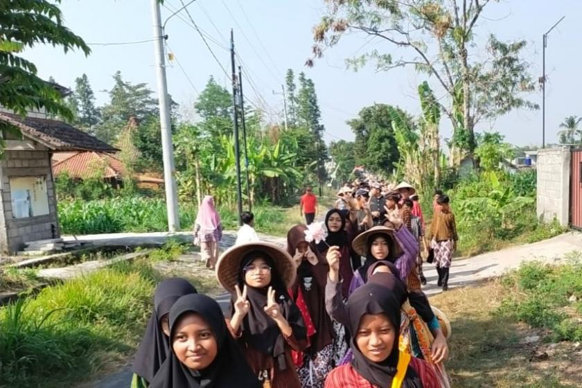 Istimewa! Peran Petani Kelas VII A Tampil Sepenuh Jiwa, Pada Pawai HUT-81 Republik Indonesia