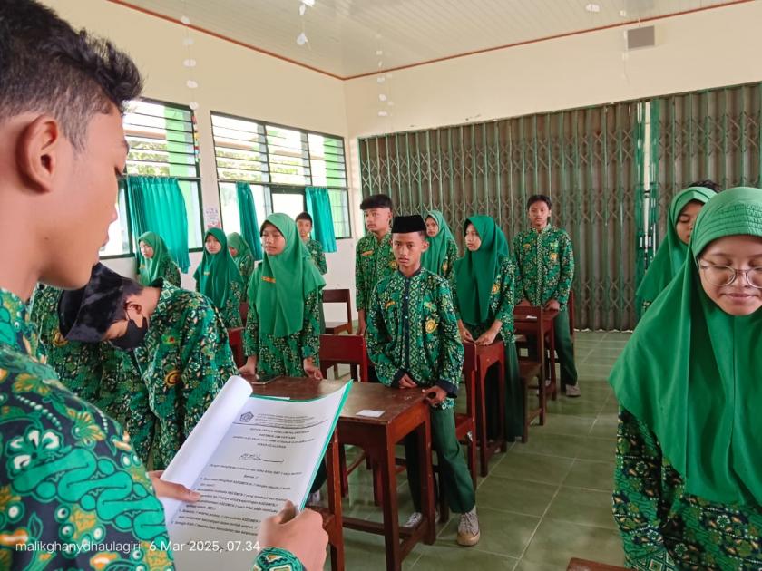 Upayakan Asesmen Bermutu,  MTsN 3 Sleman  Bimbing Siswa Ikrarkan Kejujuran sebelum Mengerjakan ASTS Genap