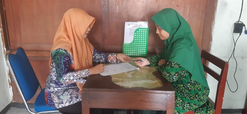 Zakat Fitrah Asah Empati Siswa MTsN 3 Sleman