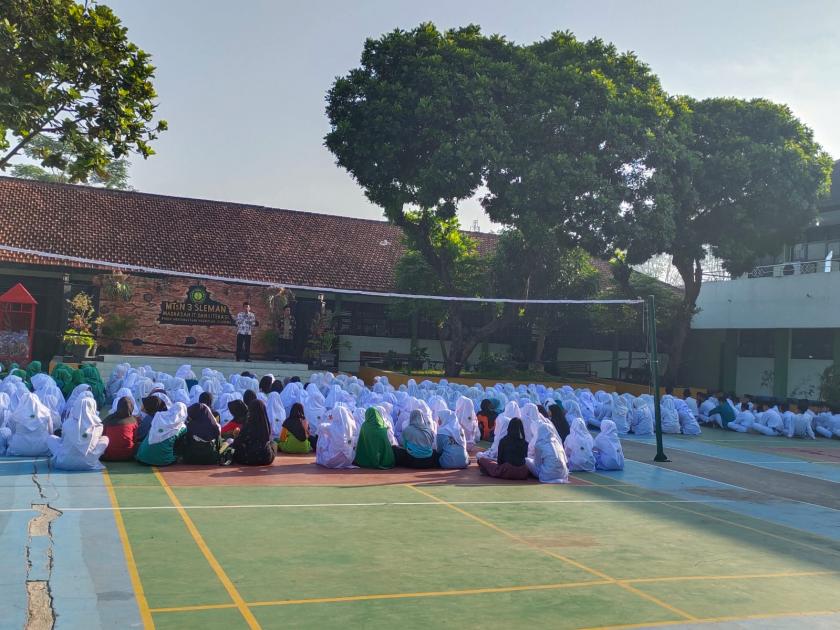 Cegah Anarki, MTs Negeri 3 Sleman Gelar Apel Pagi