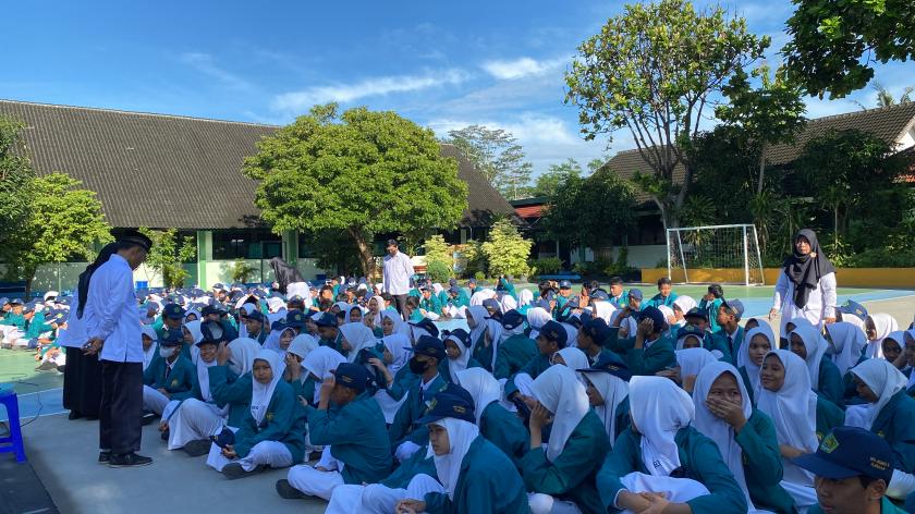 Ciptakan Kondusivitas Belajar, MTs N 3 Sleman Gerakkan Wali Kelas Tertibkan Penampilan Siswa