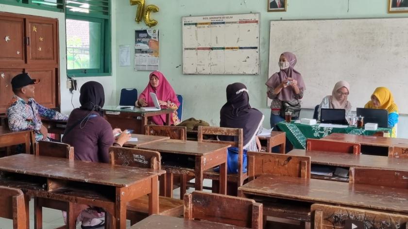 KUA Ngemplak Gelar Sosialisasi Pendampingan Sertifikat Halal Produk Kantin MTsN 3 Sleman