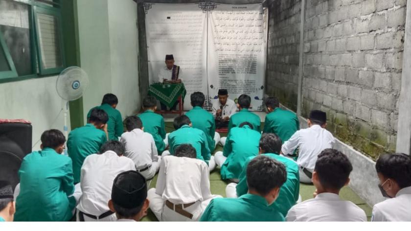 Tingkatkan Iman dan Taqwa, Siswa Putra MTs Negeri 3 Sleman Laksanakan Tadarus dan Kultum Ramadan