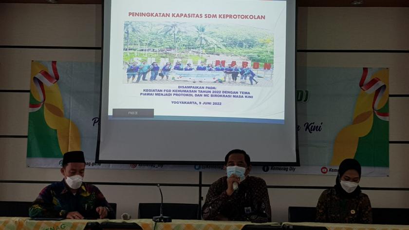 Staf Humas MTsN 3 Sleman Ikuti FGD Kehumasan Kanwil Kemenag DIY