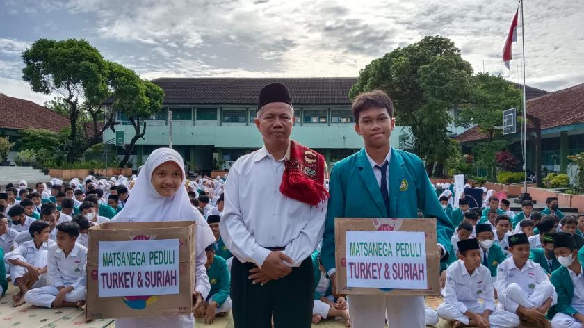 MTs Negeri 3 Sleman Gelar Salat Gaib dan Doa Bersama untuk Korban Gempa Turki dan Suriah