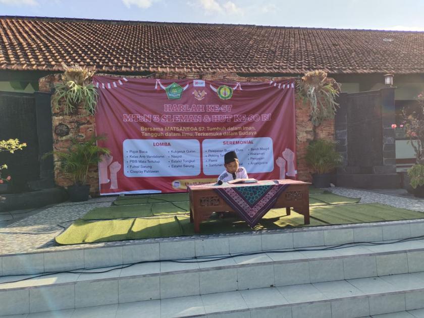 Lantunan Al Qur’an Buka Acara Puncak Harlah MTsN 3 Sleman ke-57 dan HUT RI ke-80