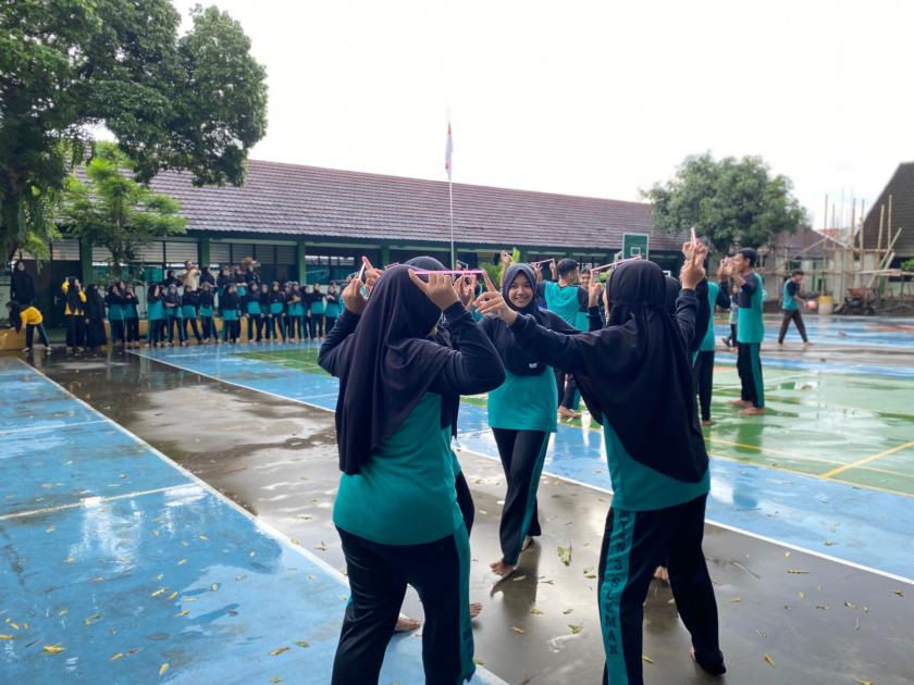 Seru di Luar Ruang, Outbound LDK MTsN 3 Sleman Kobarkan Kekompakan dan Kepemimpinan