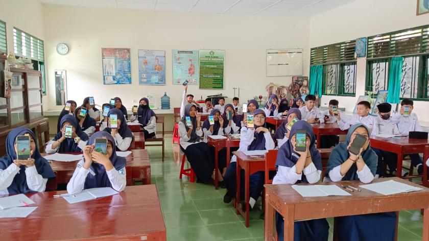 Tingkatkan Kreatifitas dan Kemampuan IT, Kelas Jurnalistik MTsN 3 Sleman Hasilkan Fabel Digital