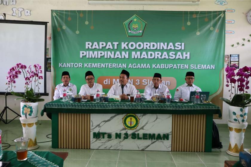 Refleksi, Sinergi, dan Aksi: MTs Negeri 3 Sleman Jadi Tuan Rumah Rakorpim Madrasah Sleman