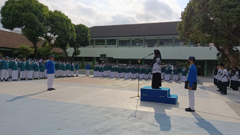 Pembina Upacara Ingatkan Siswa MTsN 3 Sleman Tingkatkan Motivasi Belajar