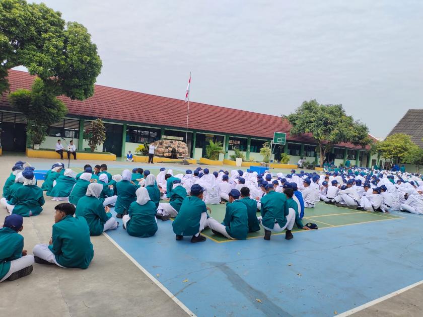 Arahkan Distribusi MBG Hari Pertama, MTs Negeri 3 Sleman Pastikan Tertib dan Aman