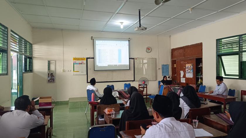 Satukan Persepsi, Panitia PPDB Jalur Prestasi MTs Negeri 3 Sleman Gelar Rapat Penentuan Hasil Seleksi