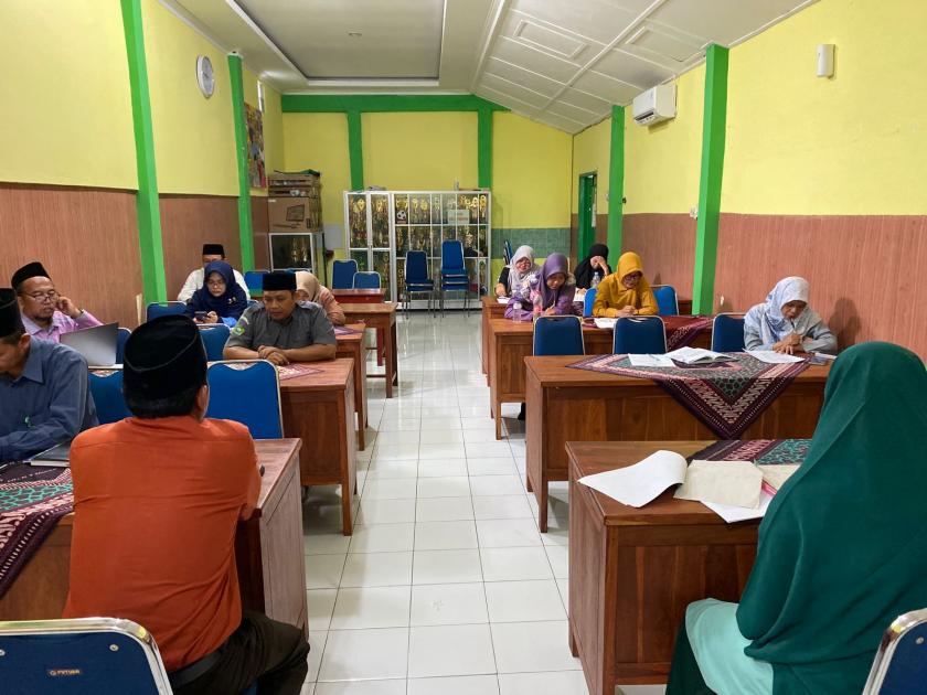 Tim Akreditasi Perpustakaan MTs Negeri 3 Sleman Laksanakan Rapat Koordinasi