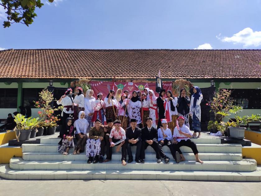 Semarakan Kemerdekaan RI Ke-80 MTsN 3 Sleman Gelar Adu Kreasi Cosplay Pahlawan