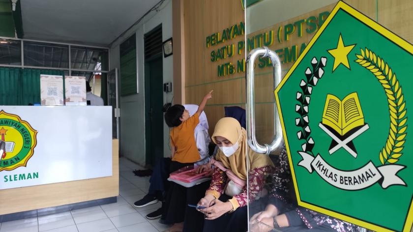 Layanan Pencabutan Berkas PMBM MTsN 3 Sleman Berakhir, Panitia Berikan Pelayanan Prima kepada Masyarakat