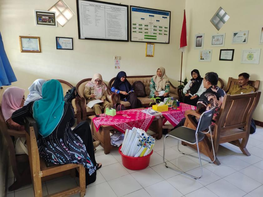 Guru MTs Negeri 3 Sleman Ikuti Rapat Koordinasi  PGRI Cabang Ngemplak